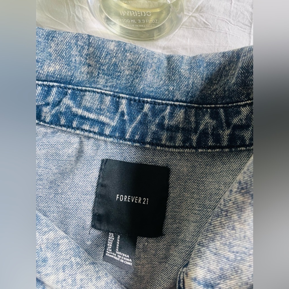 The coolest asymmetrical acid wash jean jacket - Picture 3 of 6